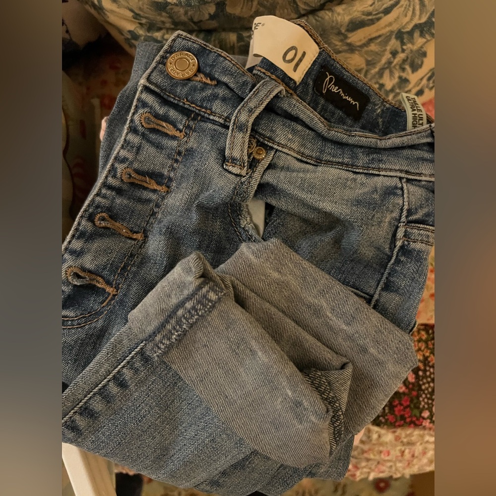 Kids clothing